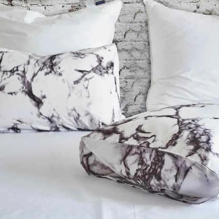 طقم مفارش سرير بسيط حديث ثلاث قطع لحاف بوليستر مطبوع أطقم سرير Modern Simple 3 Pieces Printed Polyester Quilt Bedding Set Bedspreads Sets