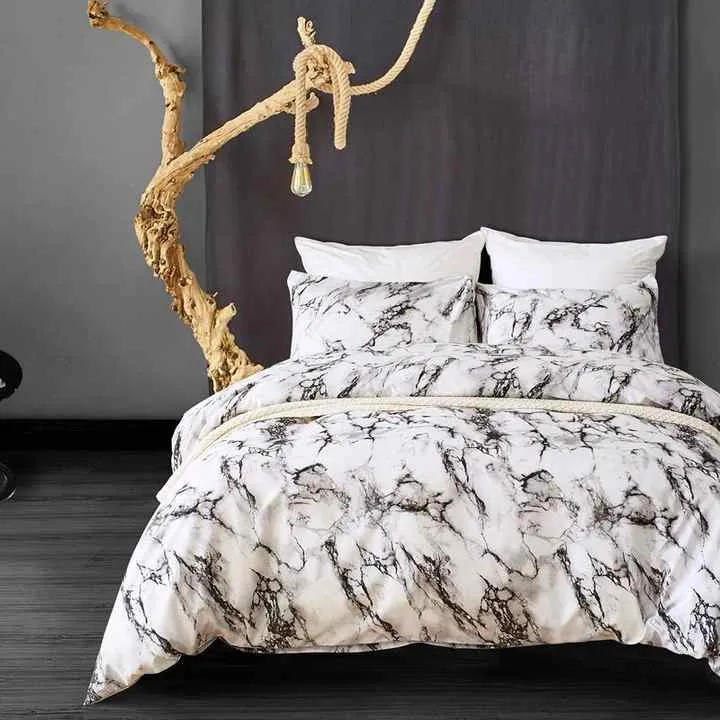 طقم مفارش سرير بسيط حديث ثلاث قطع لحاف بوليستر مطبوع أطقم سرير Modern Simple 3 Pieces Printed Polyester Quilt Bedding Set Bedspreads Sets