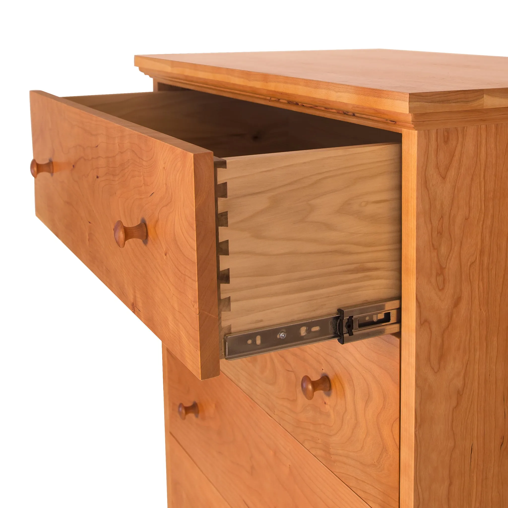 American Country 4-Drawer Chest